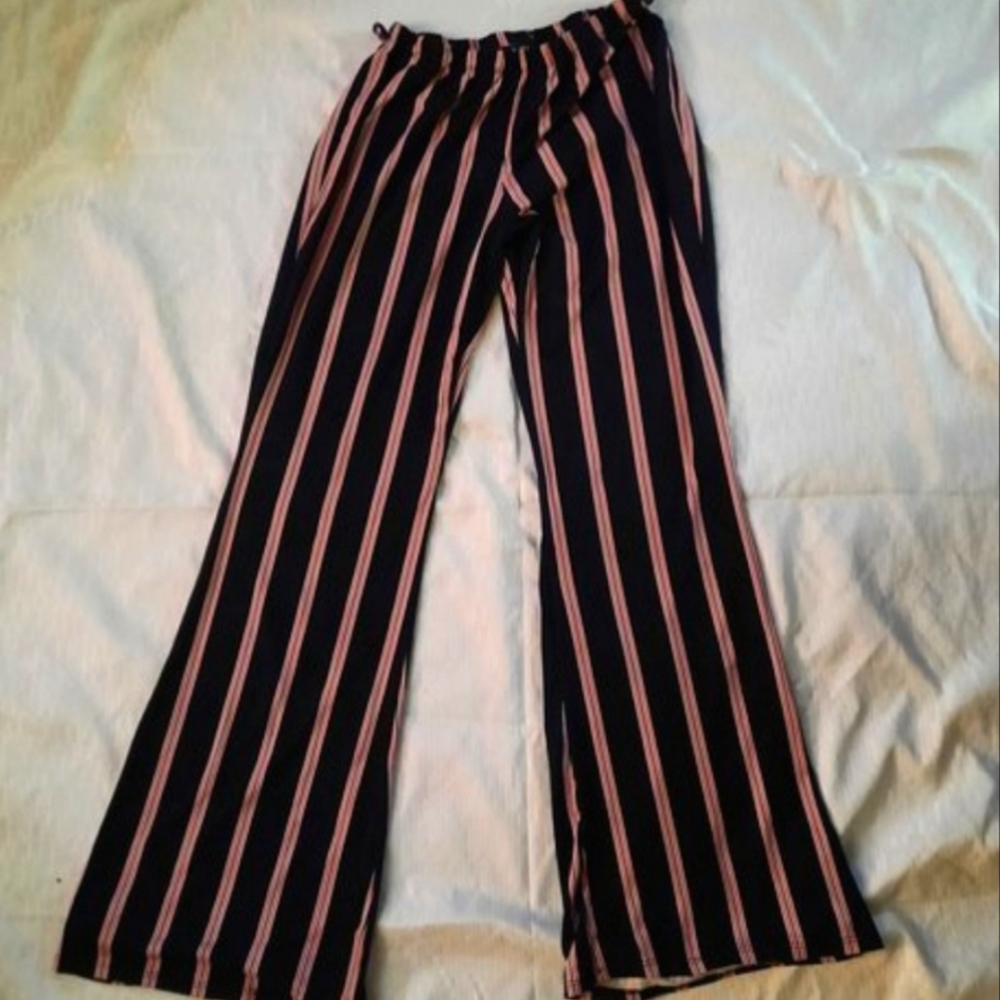Super soft long y2k flared pants by Arabella!